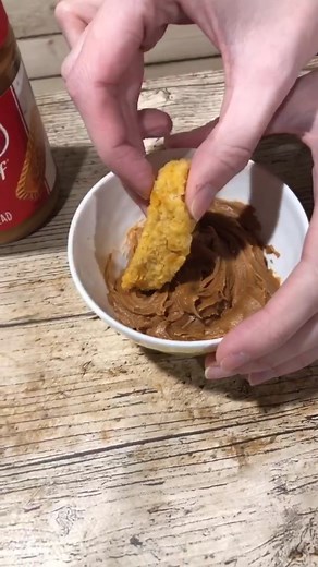 Delicious Biscoff Covered Vegan Nuggets to Tempt Your Taste Buds