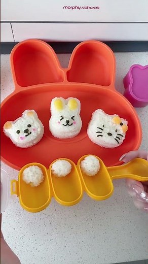 Make Baby Meals Fun & Easy with These Food Molds! #babygear
