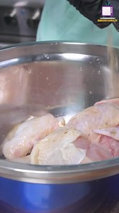 36K views · 1K reactions | Hot Honey Fried Chicken! The recipe is posted at DariusCooks dot TV! | DariusCooks | Facebook