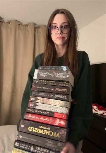 Am here to talk to you about my BOOKS for this extra large book haul🫡 #booktok