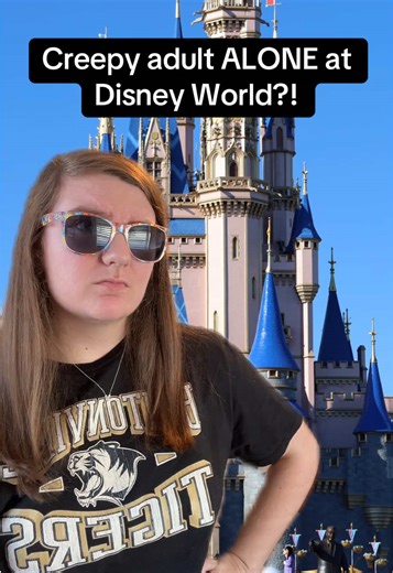 Who’s the creepy one here? #stacyatdisneyworld #disneyskit #disneyworld #disneyadult #disneykaren