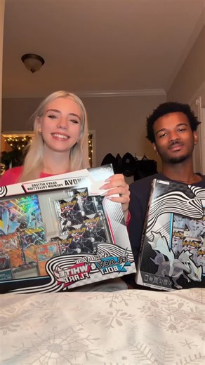 Sylveon on Instagram: "Black Bolt VS White Flare #pokémon #packbattle #pokemoncards"