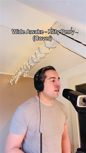 Katy Perry Wide Awake Cover Performance
