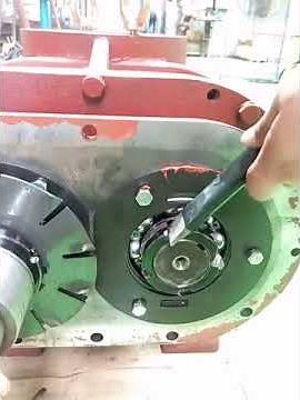 roots blower disassembly and assembly: 5 2 bearing removal