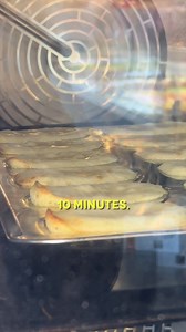 376K views · 6.1K reactions | Comment réaliser une madeleine avec une belle bosse ? Je vous dévoile le secret. C'est simple quand c'est expliqué ! A vous de bosser !  #sebastienbouillet #madeleines #lyonfoodies #lyonfood #patisserielyon #patisseries #relaisdesserts #astuces | Sébastien Bouillet | Facebook