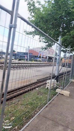 Cong trinh sua duong xe tram Ascot vale sap hoan thanh | Van Life