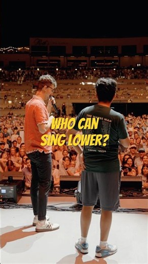 Low-note contest on stage
