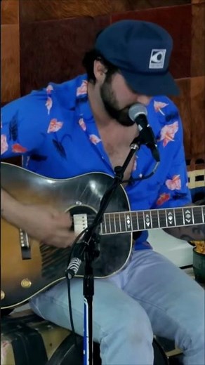 Shakey Graves live at Waterloo Records!