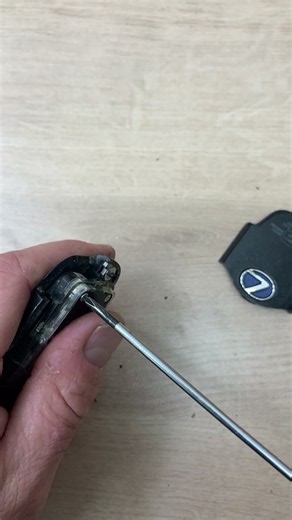 Lexus smart key battery change -EASY DIY #automobile #remotebattery #remotecontrol #mechanic #lexus