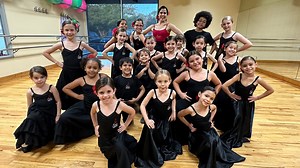 Cuban dancer shares her passion with others