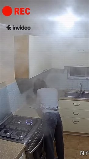 Love Trends Ai 🇺🇸🥇 on Instagram: "She said: “It’s fine”… The cooker said: NOPE 💀🔥😱 #CookingFail #HomeDisaster #FunnyReels #FYP"