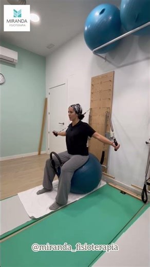 Ejercicio hug a tree con Pilates Springboard #pilates #pilatesspringboard #espalda #corefuerte