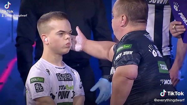 Dwarf gets rocked FINAL ROUND! #funny #funnyvideos #slap #slapping #follow #ufc #like #johnnysins #lanarhoades #game #likeformore #gaming #onlyinmycalvins #fun #grow #eseba #dwarf #nice #joke