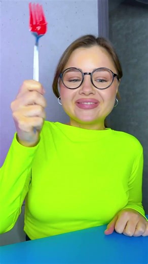 🎨 Cool Way to Draw a Flower with the Fork! 💐 #shorts