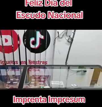 1.4K views · 14 reactions | El Palacio de las CAJAS y ETIQUETAS www.imprentaimpresum.com En esta página web está nuestro catálogo #cajasdecartulina #cajasparapasteles #cajasparacomidarapida #imprentaimpresum #imprenta #impresum #elpalaciodelascajas #elreydelascajas #bolsasdelyvery #fundasdepapel #rollosdepapel #rollostermicos #cajas | Impresum Imprenta y Publicidad | Facebook