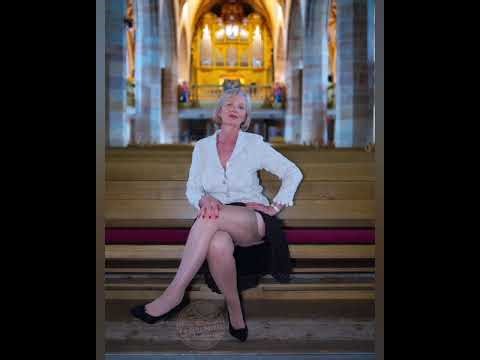 Chris Schweizer ❤️ Natural Older Women Over 50 | Bio, Info & Fact