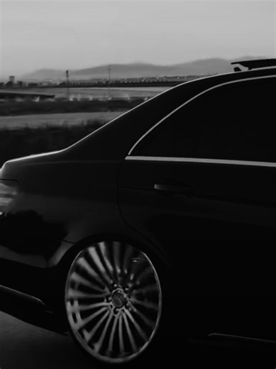 Mercedes Mafia: luxury Mercedes car group explained