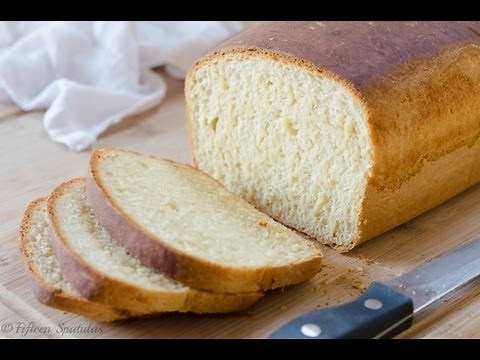 Easy Homemade Sandwich Bread Recipe {made from scratch}