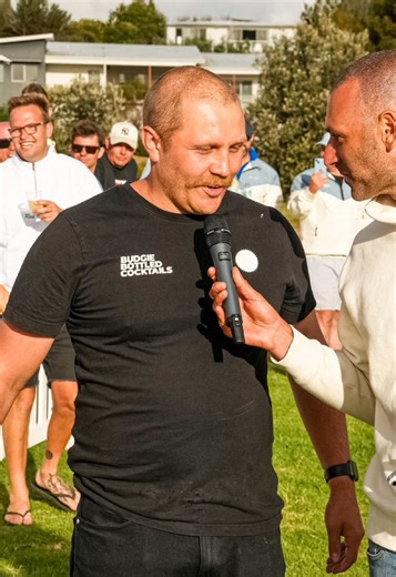 7 shots. 4 huge chunks! Reckon you could do better than these golfing hackers? 😂 #golf #golftok #par3 #golfishard #golfchallenge #golfmemes