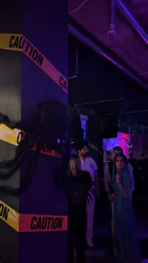 For noen uker siden arrangerte vi Halloweenfest hos oss og her er en liten recap! Takk til alle som møtte opp og gjorde festen 🔥 | Fuser Bar & Nattklubb