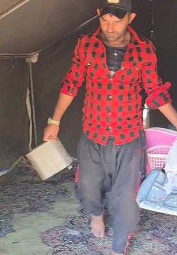 8.2K views · 160 reactions | Self-awareness and decision-making The right time to close chador | Cleo.Abram | Facebook