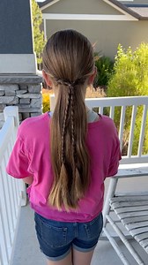 Back to School Hairstyles: Idea 6. This one is tween approved and can be done quickly! It’s such a good style, I can’t wait for you to try it. #backtoschool #backtoschoolhairstyles #schoolhairideas #tweenhairstyle #tweenhair #tweenhairideas | Easy Toddler Hairstyles