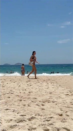 🇧🇷🌊 On vacation at Copacabana Beach 🏖️Brazil