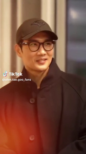 Uhm Taewoong: The Charming Korean Actor with a Husky Voice