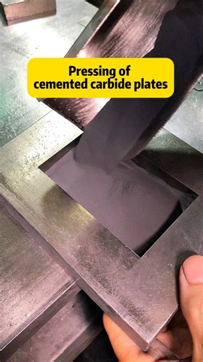 By gently pressing with a 70-ton press,The powder then turns into cemented carbide plates#carbide