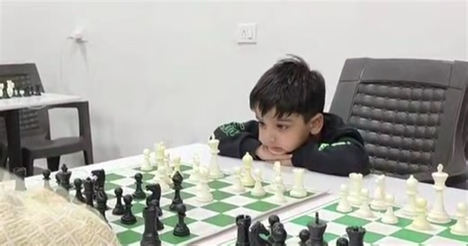 Ινδία: Παιδί «θαύμα» 3 ετών γίνεται ο νεότερος σκακιστής που κατατάσσεται ποτέ από τη FIDE