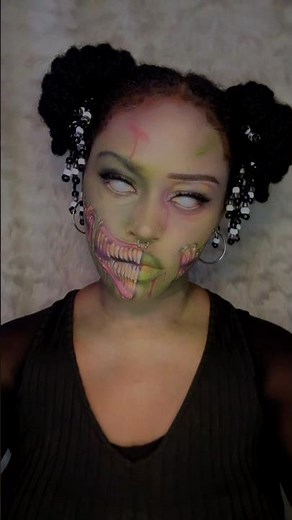 Scary Zombie Makeup #zombie #zombiemakeup #creativemakeup
