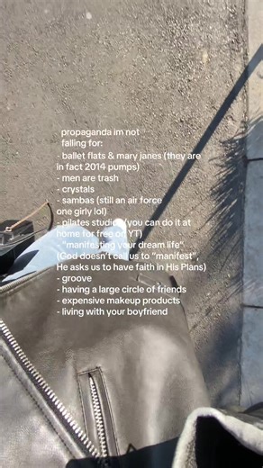 the one that gets me is the 2014 pumps rebranded as “ballet flats” & “mary janes” 😭😭😭😭 #propaganda #propagandatrend #trend #jadamaridanielle #christiangirly