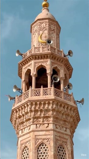 The Most Stunning Mosques on Earth #travel #beautiful #mosque