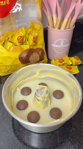 Bolo sonho de valsa 👩‍🍳 #foryoupagereels #reelsfacebook #foryouシ #fyp | Receitas Isabela Anaya