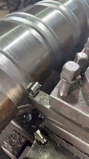 Watching rust disappear never gets old. From corroded to clean #rustremoval #metalrestoration #fyp