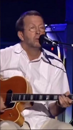 Eric performs “Over The Rainbow” live in concert at the Staples Center in Los Angeles, California.