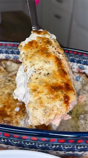Comment “Recipe”& do not dilly do NOT dally! Cause this is the best oven baked salmon recipe you’re ever gonna have! 🫵🏼❤️ MAKE IT! #salmonrecipe #ovenbakedsalmon #dillysalmon | Melissajorealrecipes
