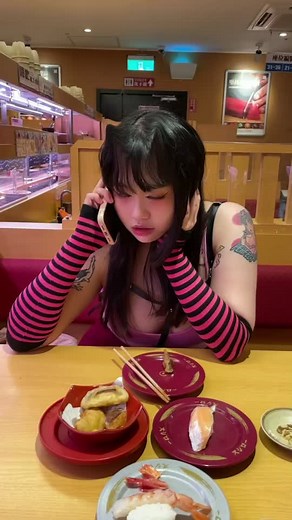 真的被鎖到要被禁用ㄌ，祝大家幸福快樂，不知道還能放什麼影片
