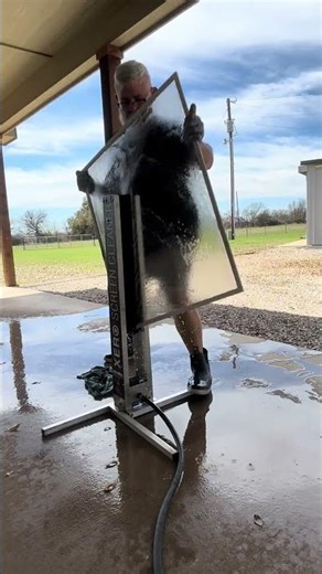 Clean Screens and Good Vibes