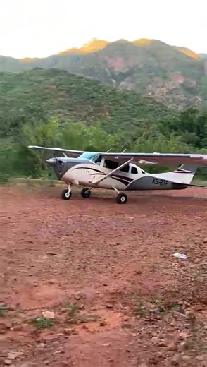 Cessna 206: Aterrizaje en la Sierra Mexicana
