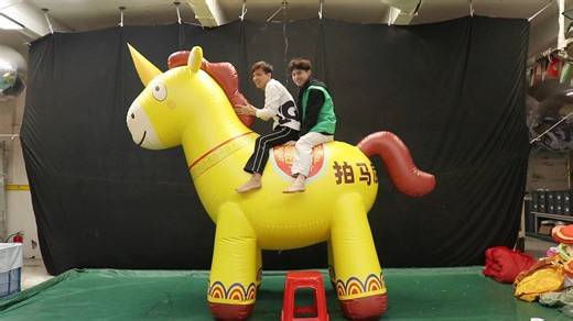 inflatable horse ride