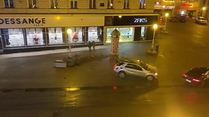 165K views · 2.6K reactions | Ovo je ludo, auto stuntovi na Ilici i na Trgu u Zagrebu, Hollywood je stigao u grad        | Auto klub | Facebook