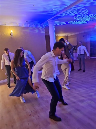 Adidas w tańcu weselnym - Zobacz naszą choreografię!