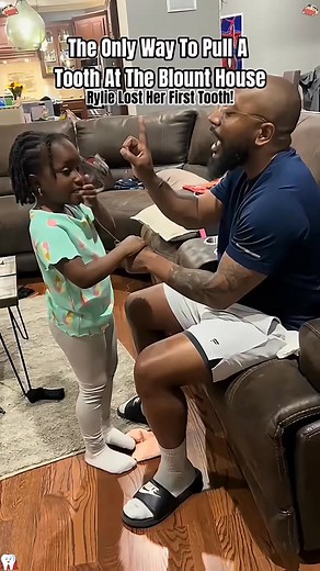 37K views · 606 reactions | When the Tooth is Hanging On…醴藍殺#funnybaby #funnyvideos #family #firsttooth #toothfairy #fyp #usa | interesting life | Facebook