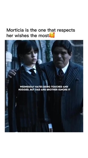 𝐌𝐨𝐯𝐢𝐞 𝐇𝐮𝐛 🎬 on Instagram: "🎥The Princess Switch 2018 Genre: Comedy, Romance Director: Mike Rohl Starring: Vanessa Hudgens, Sam Palladio, Nick Sagar ⸻ Summary Stacy De Novo, a Chicago baker, and Lady Margaret Delacourt, Duchess of Belgravia, are strangers who discover they look exactly alike. With Christmas approaching and both feeling trapped in their lives, they agree to swap places for a few days. Stacy steps into royal duties, while Margaret experiences a simpler life. Along the way