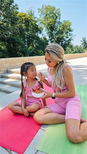 𝐋𝐀𝐍𝐀 | Dentist Mom📍Philly on Instagram: "#ad Start your day with a bowl that brings the flavor and the fuel. The @cheerios cereal you love, now with 8g of protein per serving. 💪 Available in 3 fun flavors: Cookies & Crème, Strawberry, and Cinnamon. Protein just got way tastier AND gluten free! So whether it’s breakfast or a midday pick-me-up, Cheerios Protein makes every bowl better. Grab a box today at your local @krogerco #Cheerios"