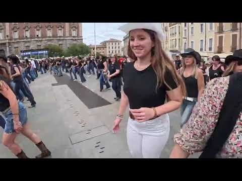 Flash mob Eureka Country Community - Line2