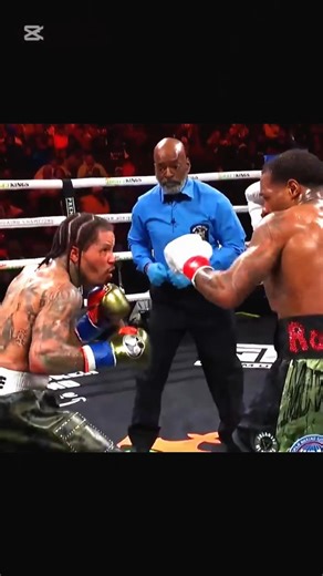 UBELIEVABLE KNOCKOUTS : tank Davis vs Roach !🥶😈 #boxing