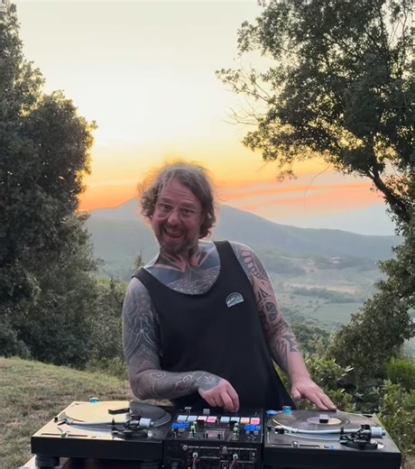 19 reactions | Funkanomics MiniMix Golden Hour Edition Part 2 | FUNKANOMICS | Facebook