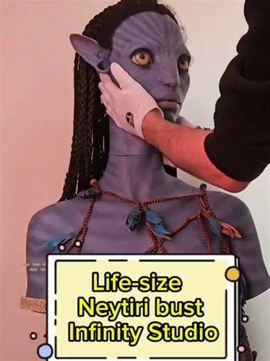 Unboxing My Neytiri Bust From Avatar